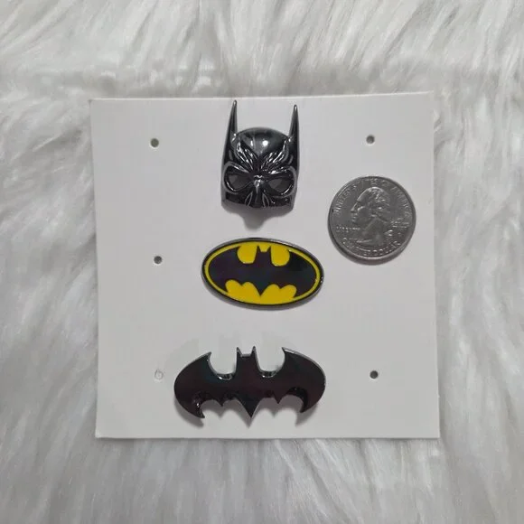Batman Pin Set - Picture 3 of 4